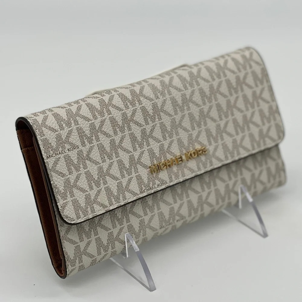 Michael Kors JST LG Trifold Vanilla Wallet